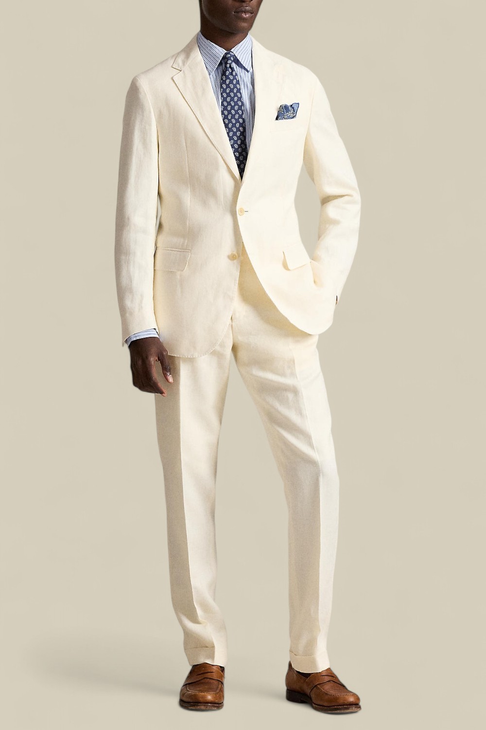 תמונת כל הלוק של ז'קט מחוייט מפשתן